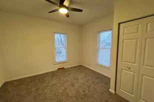 309 N 9th St, Rochelle, IL 61068 - Photo 8