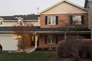 978 Benedetti Dr, Naperville, IL 60563 - Photo 1