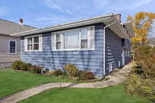 602 Prairie Ave, Downers Grove, IL 60515 - Photo 1