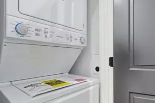 861 E 63rd Pl, Chicago, IL 60637 - Photo 16