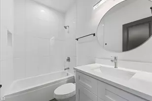 861 E 63rd Pl, Chicago, IL 60637 - Photo 12