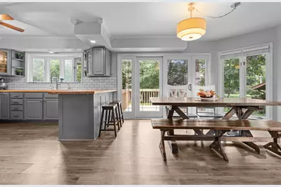 216 Hickory Road, Oakwood Hills, IL 60013 - Photo 6