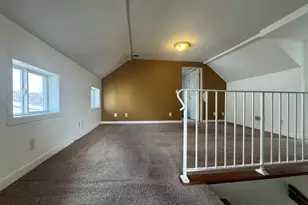 517 W Beaver St, Saint Anne, IL 60964 - Photo 12