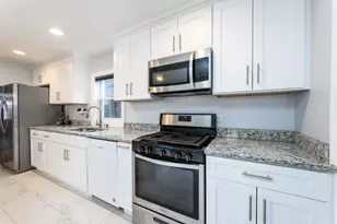 3659 S Hermitage Ave, Chicago, IL 60609 - Photo 10