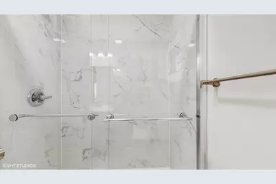 2701 S Hillock Avenue, Chicago, IL 60608 - Photo 18