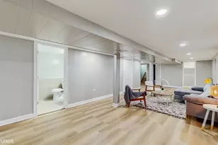 2701 S Hillock Ave, Chicago, IL 60608 - Photo 20