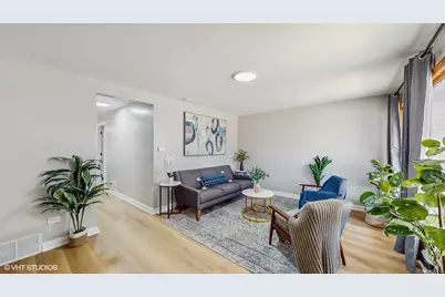 2701 S Hillock Avenue, Chicago, IL 60608 - Photo 2