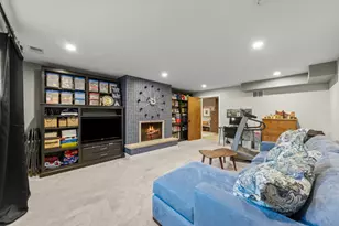 1001 Geneva Rd, Saint Charles, IL 60174 - Photo 16