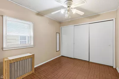 5040 W Patterson Avenue, Chicago, IL 60641 - Photo 6