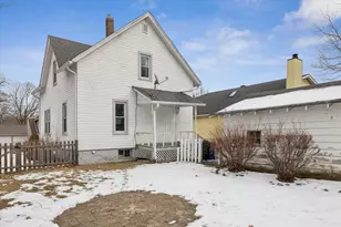 21 Division St, Algonquin, IL 60102 - Photo 16