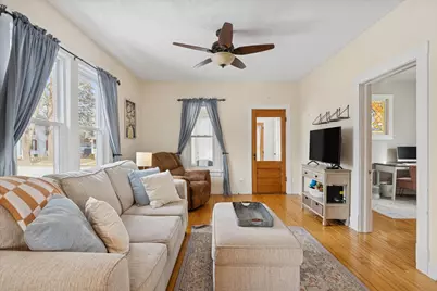 21 Division Street, Algonquin, IL 60102 - Photo 4