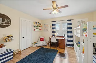 21 Division St, Algonquin, IL 60102 - Photo 14