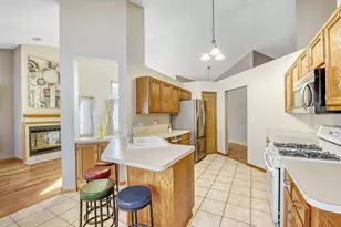 6700 Pondview Dr, Tinley Park, IL 60477 - Photo 12