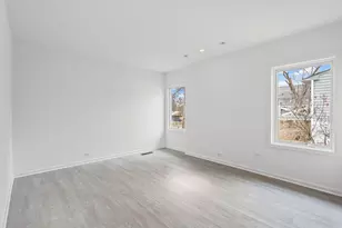 1990 Southridge Terrace, Northfield, IL 60093 - Photo 24