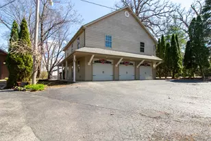 25289 White Owl Ln, Hudson, IL 61748 - Photo 4