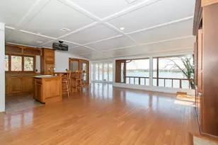 25289 White Owl Ln, Hudson, IL 61748 - Photo 6