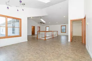 25289 White Owl Ln, Hudson, IL 61748 - Photo 32