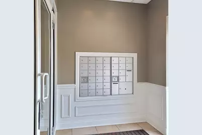 [Address not provided], Palatine, IL 60067 - Photo 4