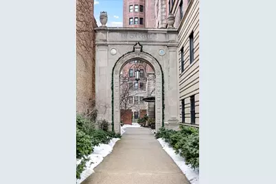 431 W Oakdale Avenue #13D, Chicago, IL 60657 - Photo 2