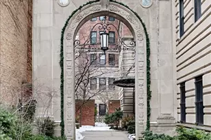 431 W Oakdale Ave, Chicago, IL 60657 - Photo 2