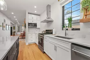 3501 W Beach Ave, Chicago, IL 60651 - Photo 10