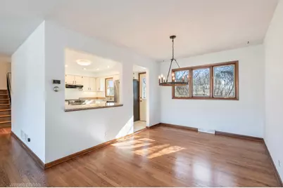 455 E Granville Avenue, Roselle, IL 60172 - Photo 4