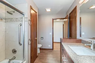 455 E Granville Ave, Roselle, IL 60172 - Photo 12