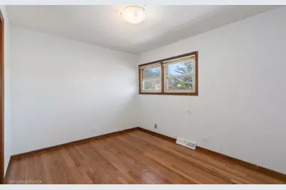 455 E Granville Avenue, Roselle, IL 60172 - Photo 14