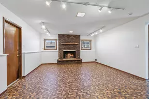 455 E Granville Ave, Roselle, IL 60172 - Photo 18