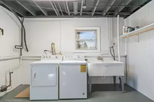 455 E Granville Ave, Roselle, IL 60172 - Photo 16