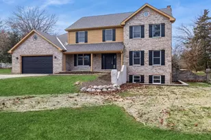 6105 N Wyndwood Dr, Crystal Lake, IL 60014 - Photo 1