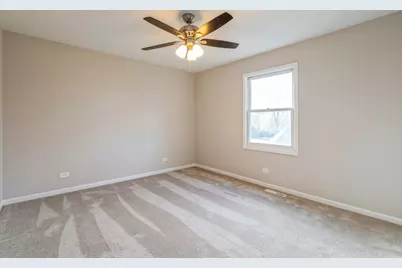 6105 N Wyndwood Drive, Crystal Lake, IL 60014 - Photo 14