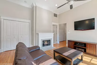 537 W Belmont Avenue #3, Chicago, IL 60657 - Photo 4