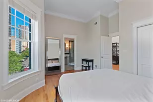 537 W Belmont Ave, Chicago, IL 60657 - Photo 10