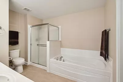 330 S Litchfield Drive, Round Lake, IL 60073 - Photo 22