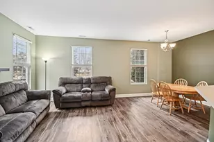 330 S Litchfield Dr, Round Lake, IL 60073 - Photo 6