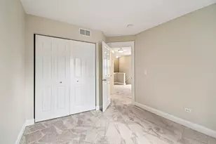 330 S Litchfield Dr, Round Lake, IL 60073 - Photo 28