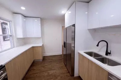 12527 S Lowe Avenue, Chicago, IL 60628 - Photo 8