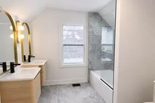 12527 S Lowe Ave, Chicago, IL 60628 - Photo 12