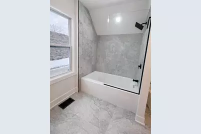 12527 S Lowe Avenue, Chicago, IL 60628 - Photo 14