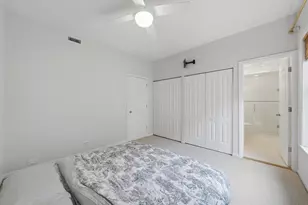 4014 N Clarendon Ave, Chicago, IL 60613 - Photo 16