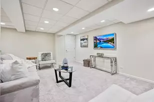 241 Wildflower Ln, La Grange, IL 60525 - Photo 22