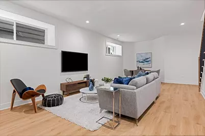 1964 W Farragut Avenue, Chicago, IL 60640 - Photo 46