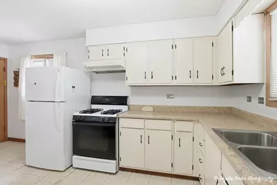 2015 N Jackson Street, Waukegan, IL 60087 - Photo 10