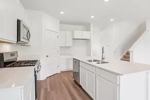 2643 Camelback Dr, Pingree Grove, IL 60140 - Photo 12