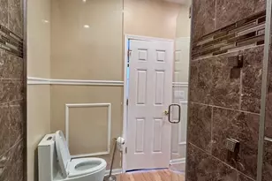 1151 E 46th St, Chicago, IL 60653 - Photo 36