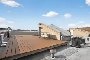 1151 E 46th St, Chicago, IL 60653 - Photo 26