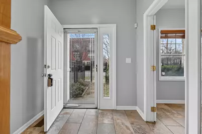1151 E 46th Street, Chicago, IL 60653 - Photo 2