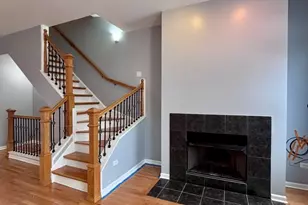 1151 E 46th St, Chicago, IL 60653 - Photo 10