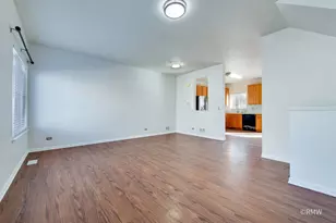 27 Monarch Dr, Streamwood, IL 60107 - Photo 4